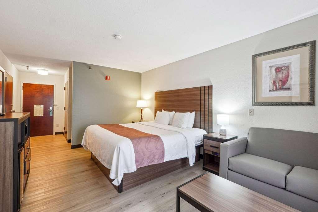 Quality Inn & Suites Доусонвилл Номер фото