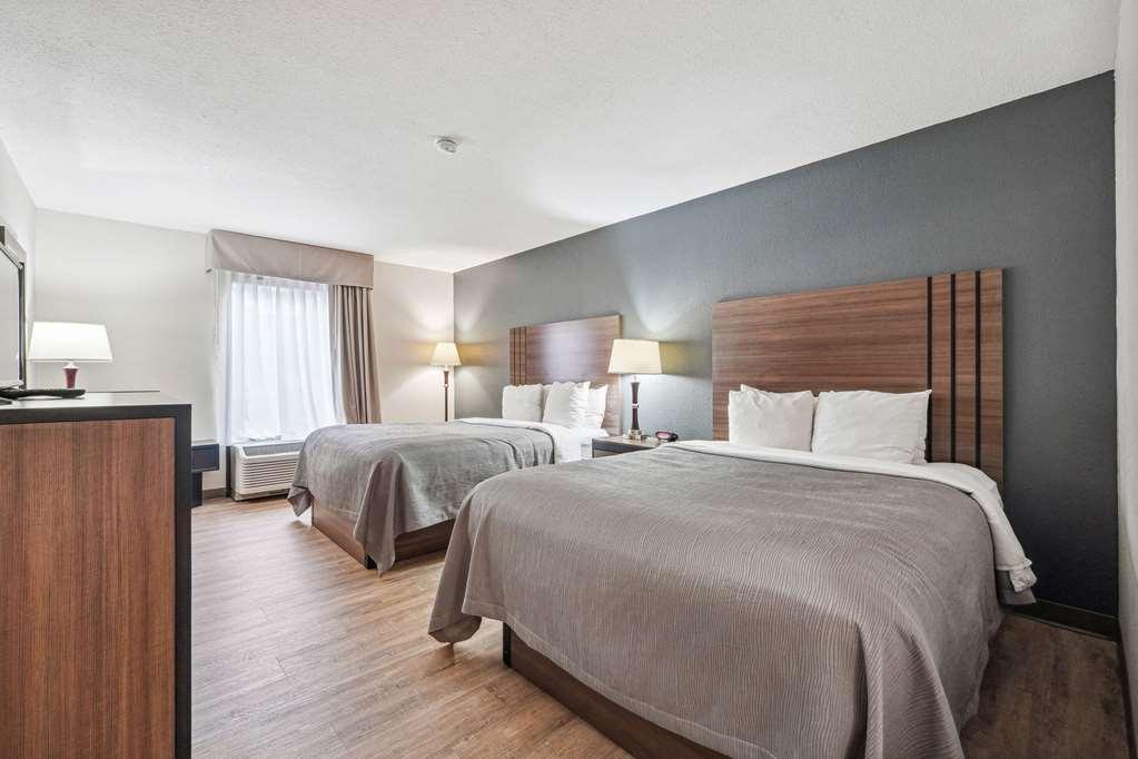Quality Inn & Suites Доусонвилл Номер фото