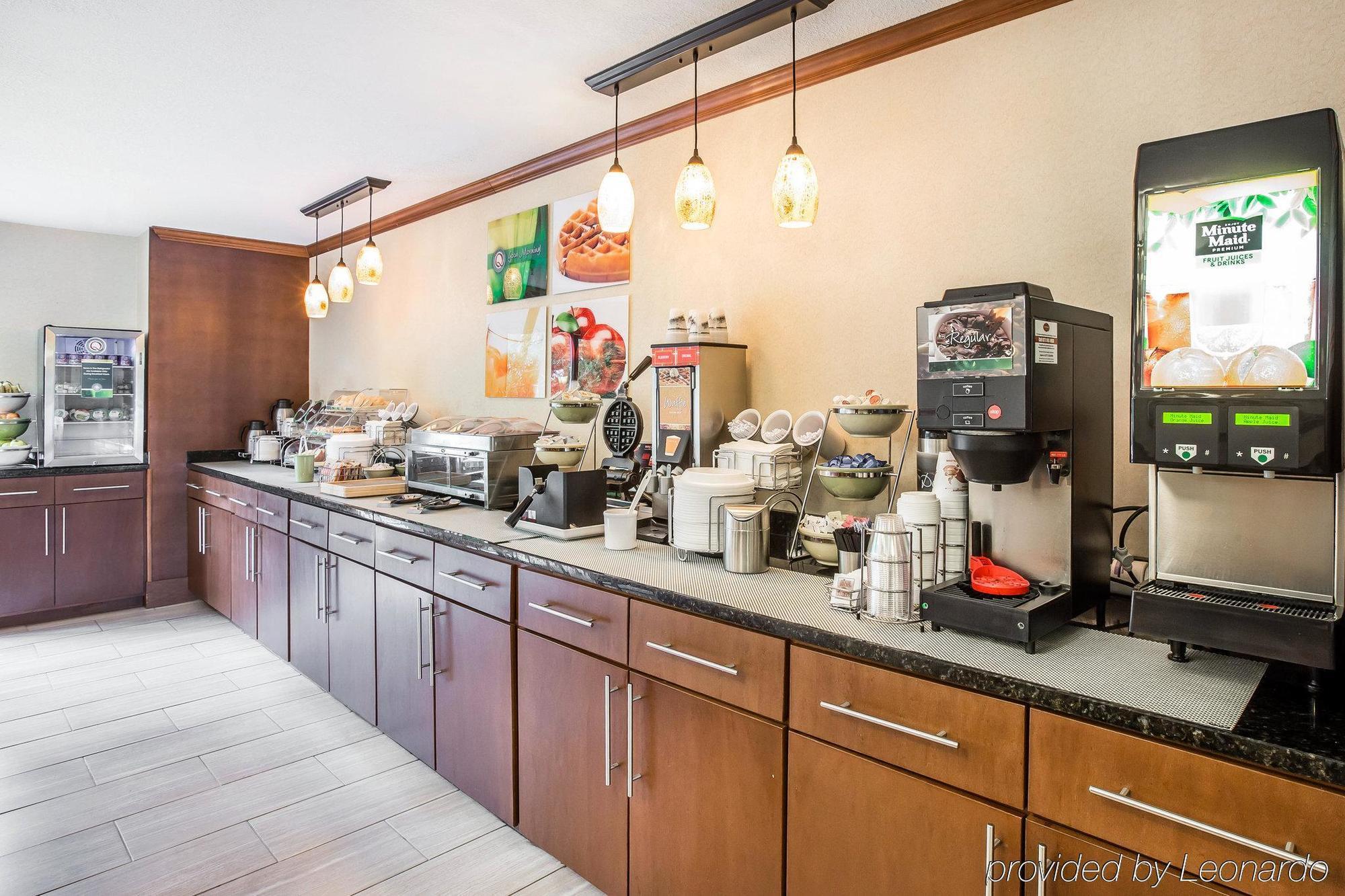 Quality Inn & Suites Доусонвилл Экстерьер фото