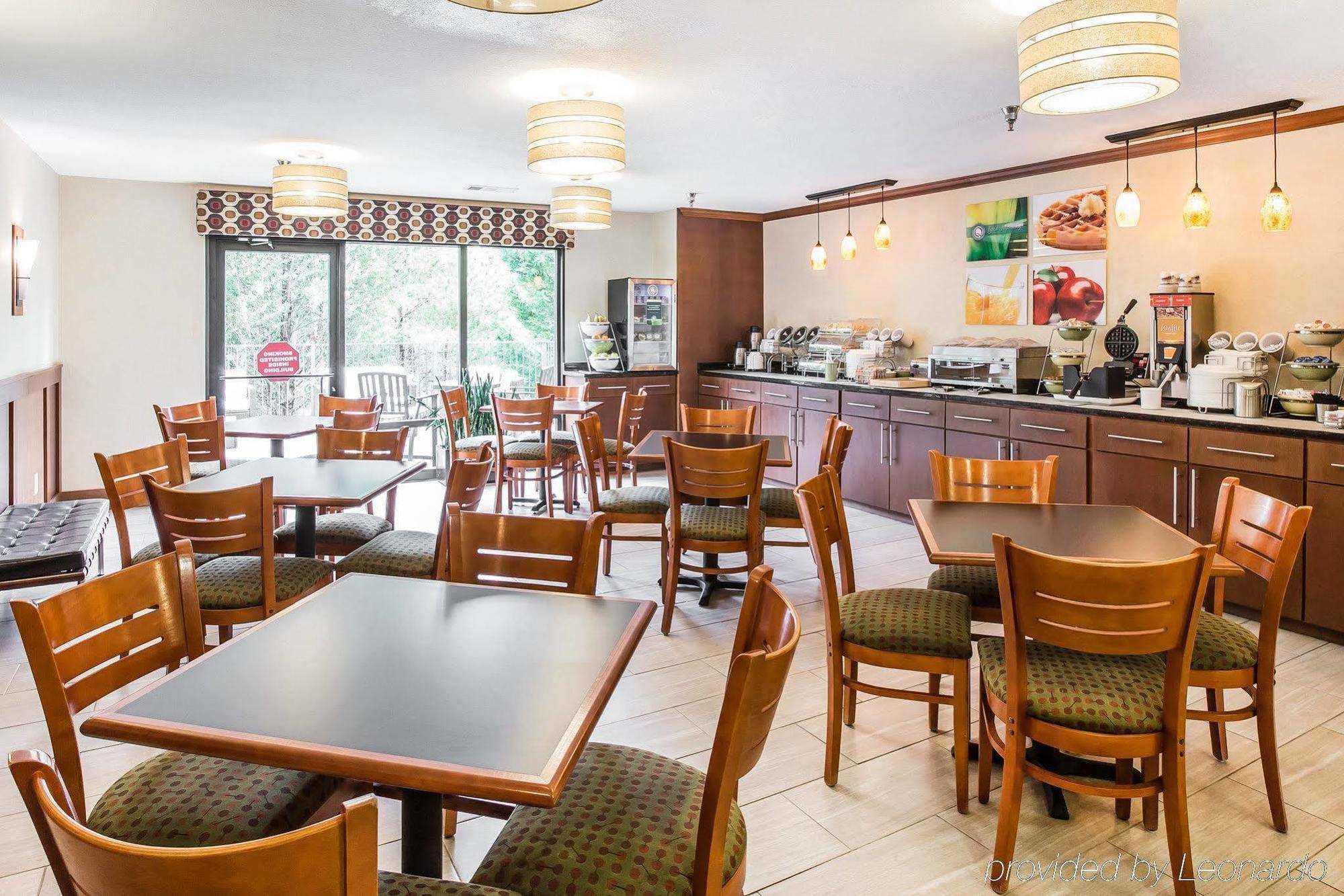 Quality Inn & Suites Доусонвилл Экстерьер фото